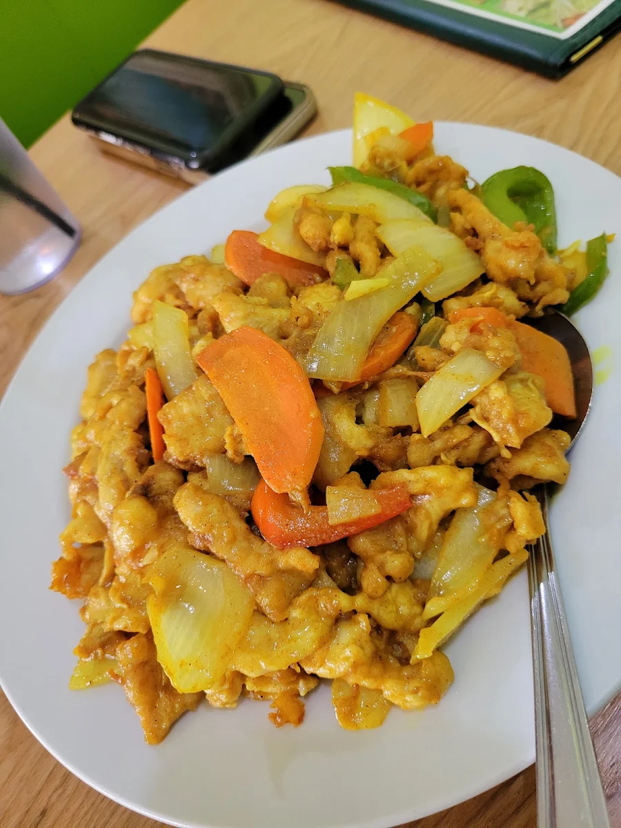 Curry Chicken, Lucky 15 Restaurant