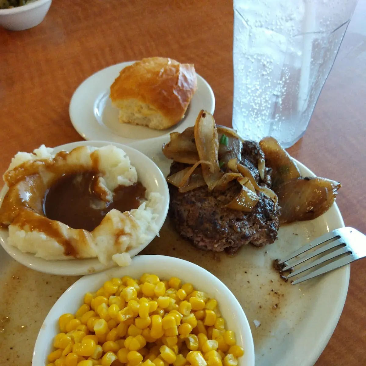 Chopped Steak with Mashed Potatoes and Gravy