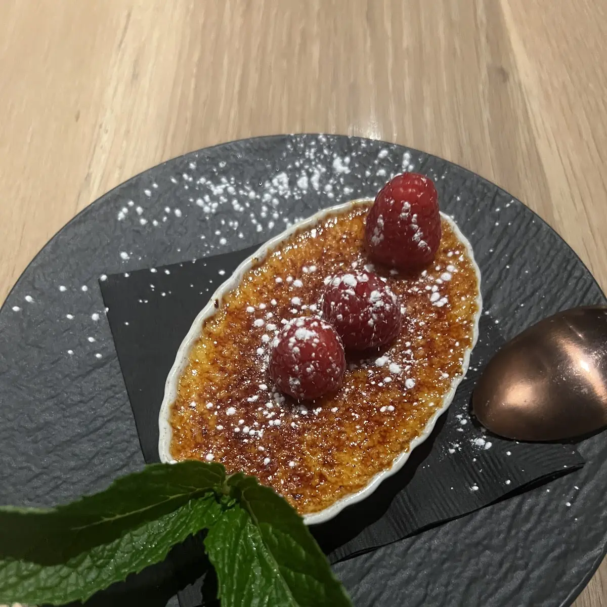 Crème Brûlée with Raspberries