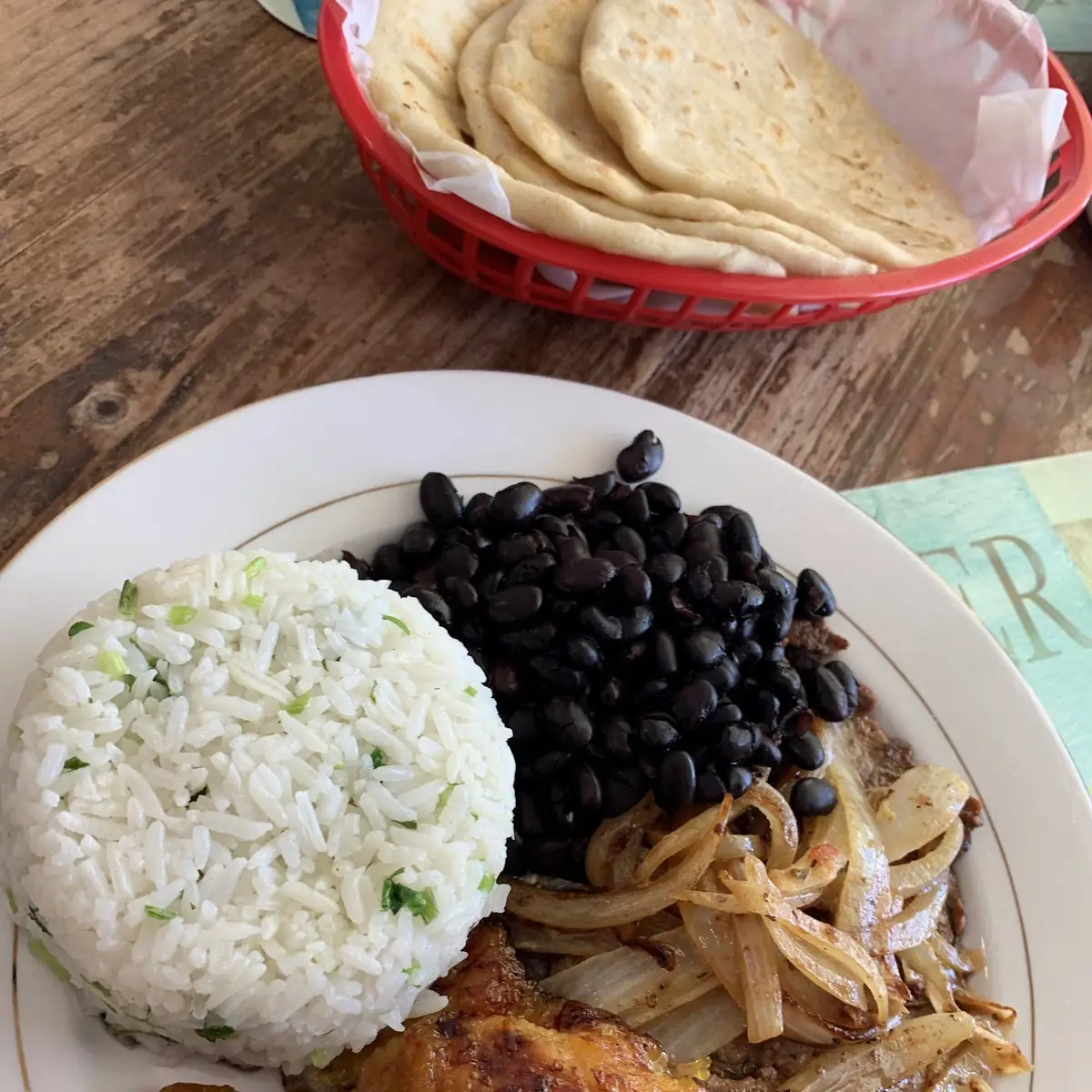 Steak bites with rice & beans