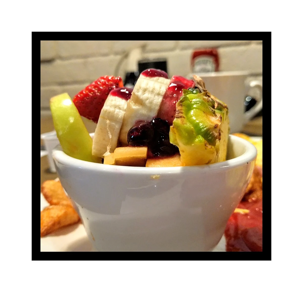 Fruits Et Crème Anglaise Fruits And English Cream, Krokos