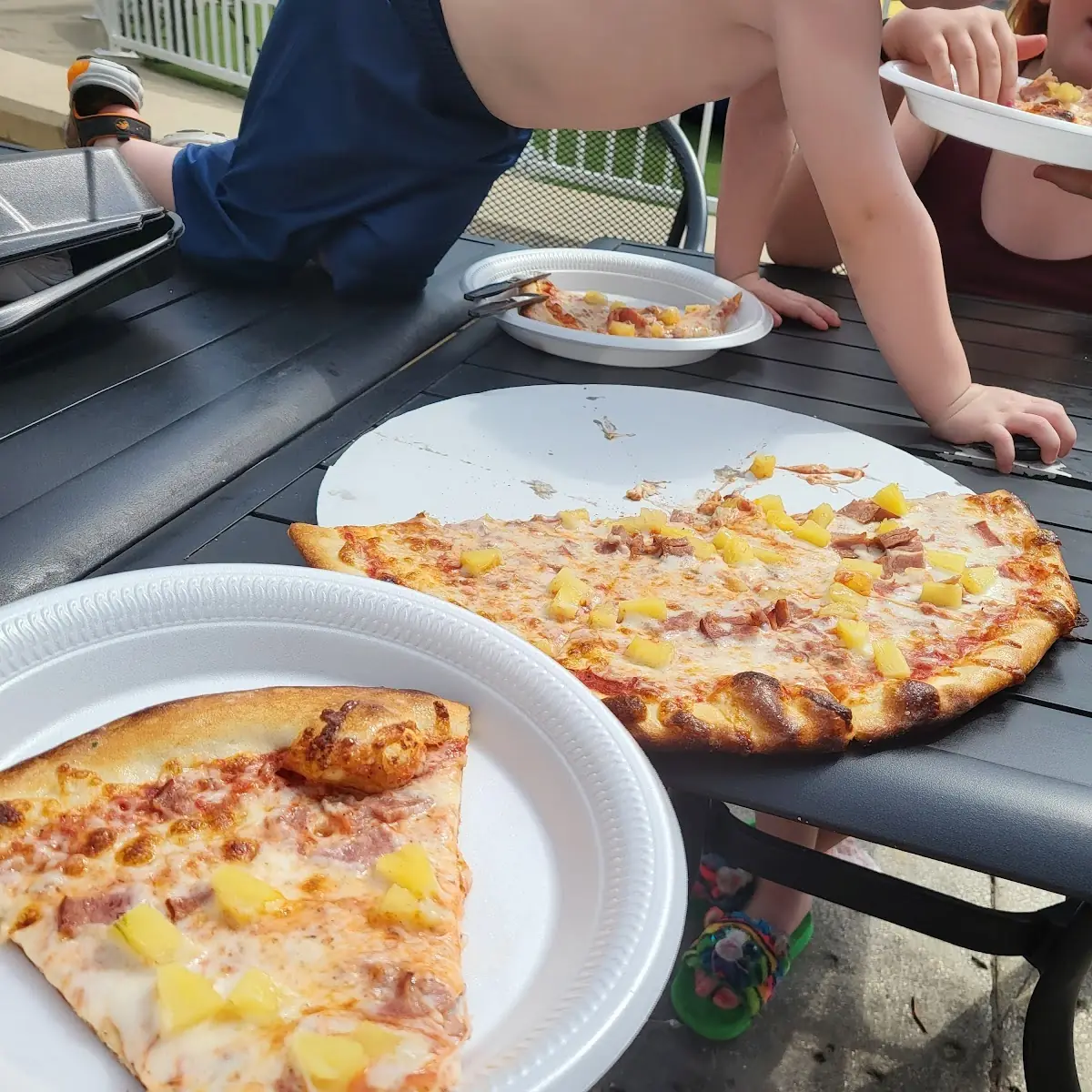 Hawaiian Pizza