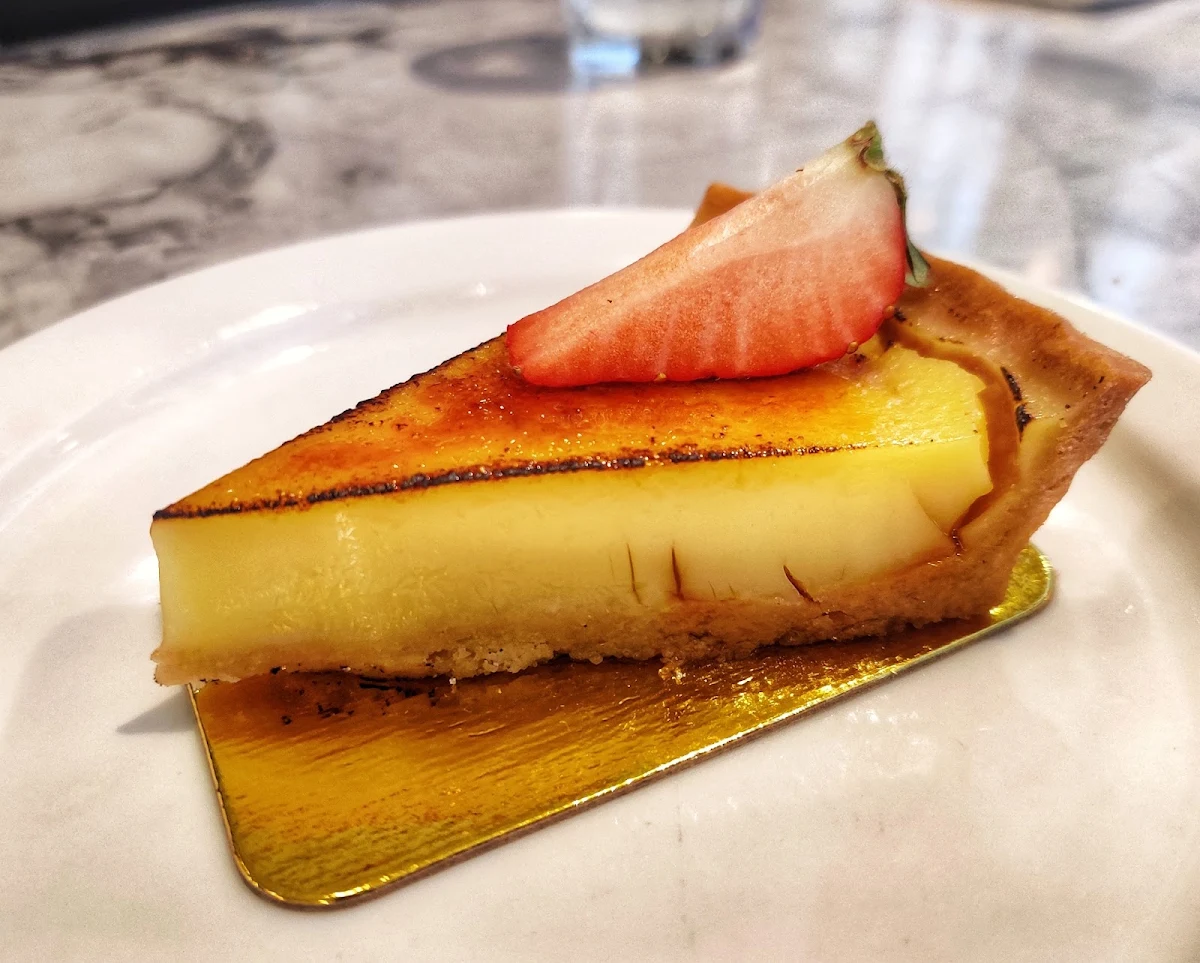 Lemon Tart, Linh Café