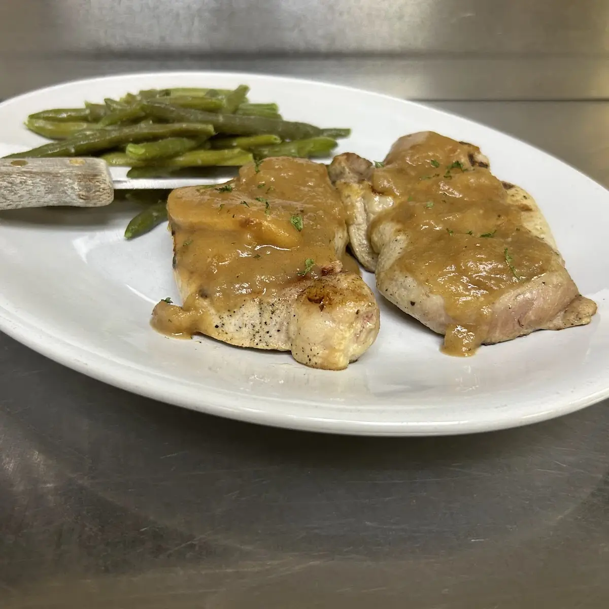 Cinnamon Apple Pork Chops