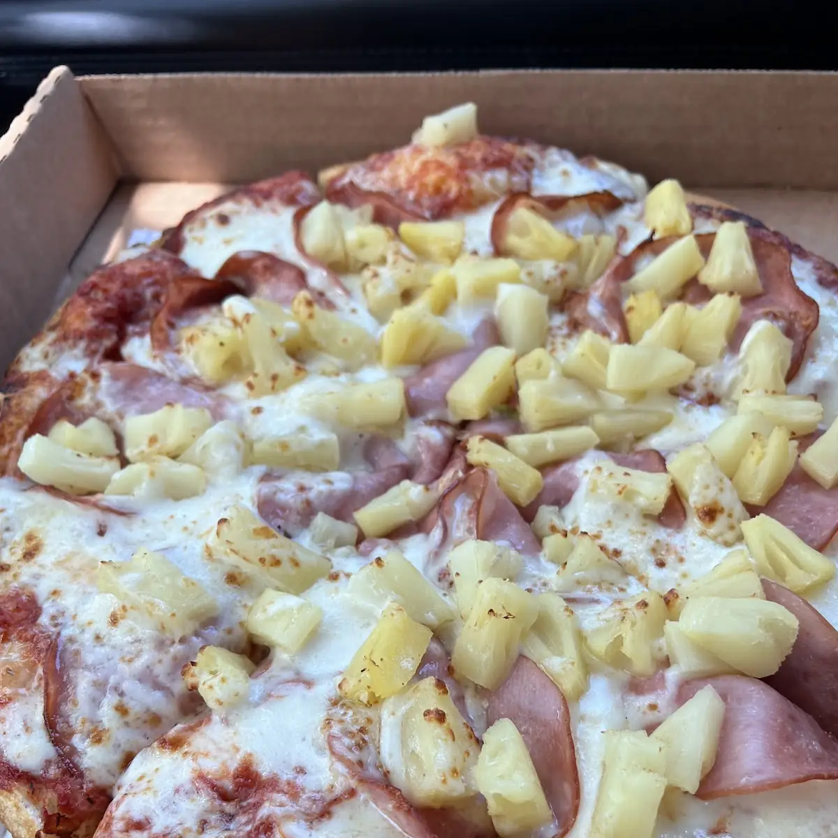 Hawaiian Pizza