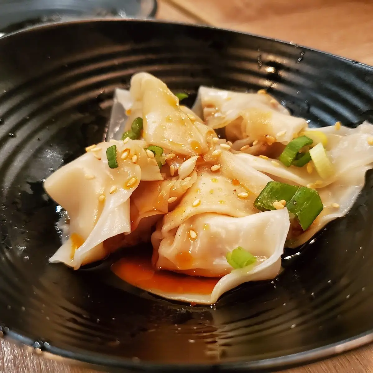 Pork Wonton with Chili Sauce