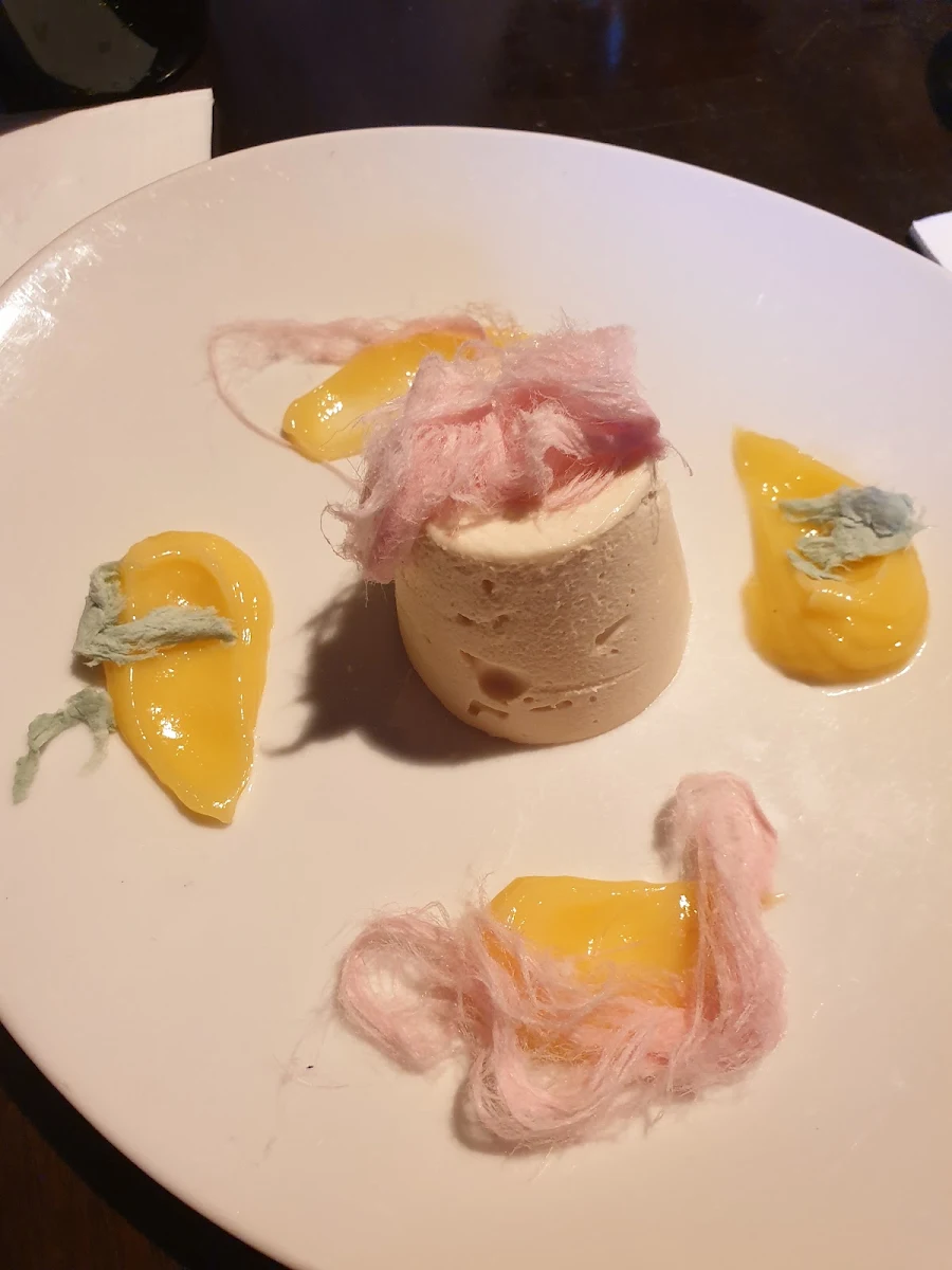 Cheesecake Peanut Butter with Lemon Curd and Fairyfloss, The Mallow
