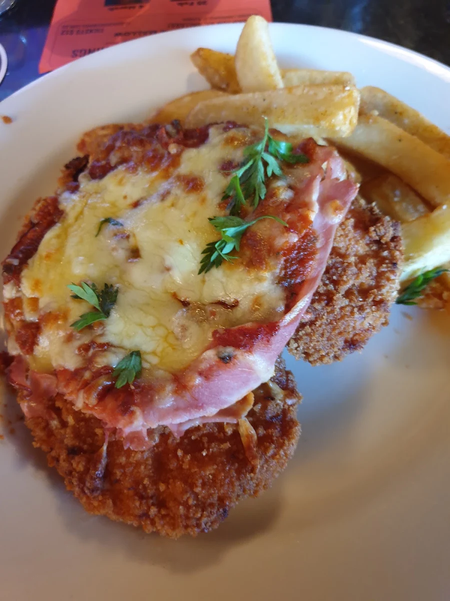 Parma and Chips, The Mallow