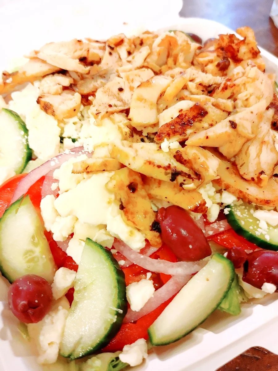 Greek Salad with Chicken
