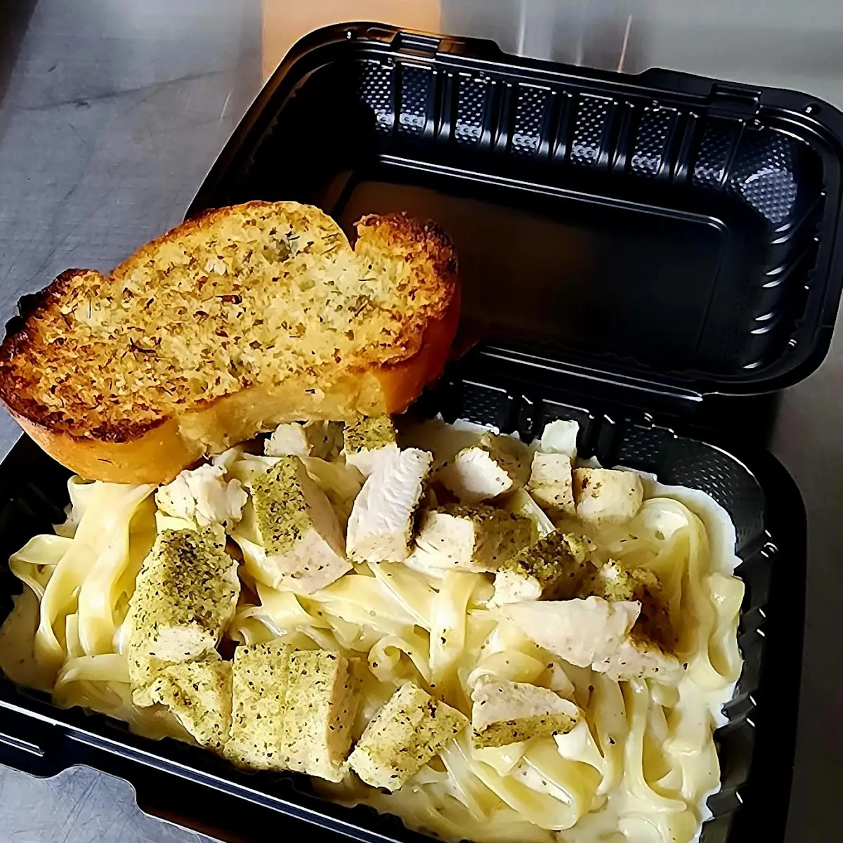 Chicken Fettuccine Alfredo