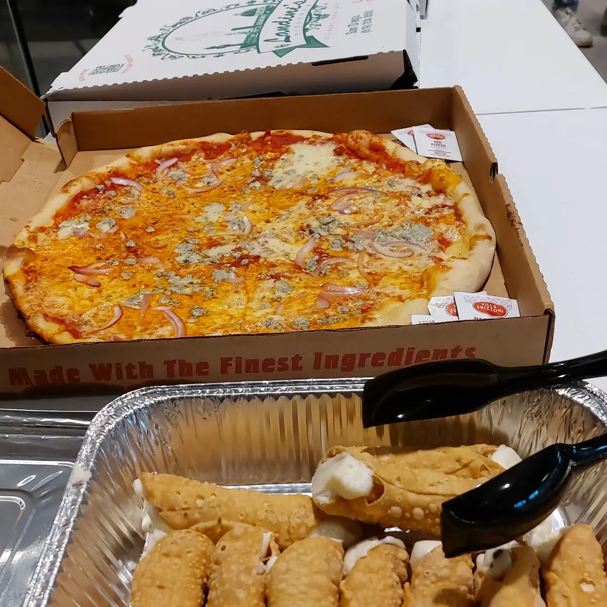 Arrabiata Pizza with Blue Cheese