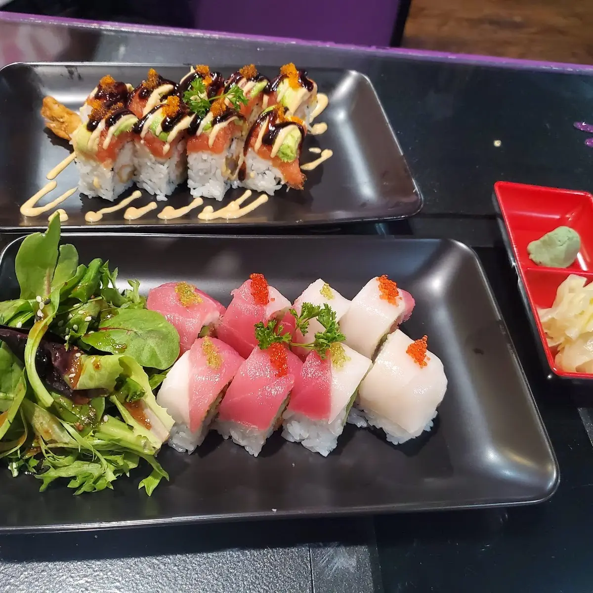 *Tuna sashimi