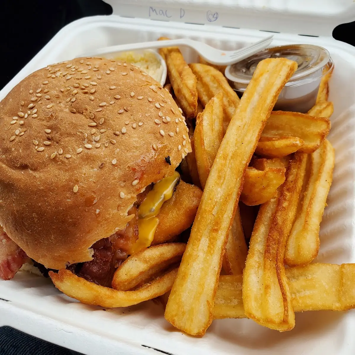 Mac and Cheese Burger Deluxe