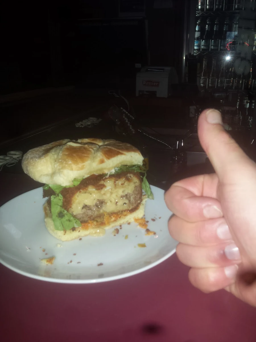 Burger Mac N Cheese