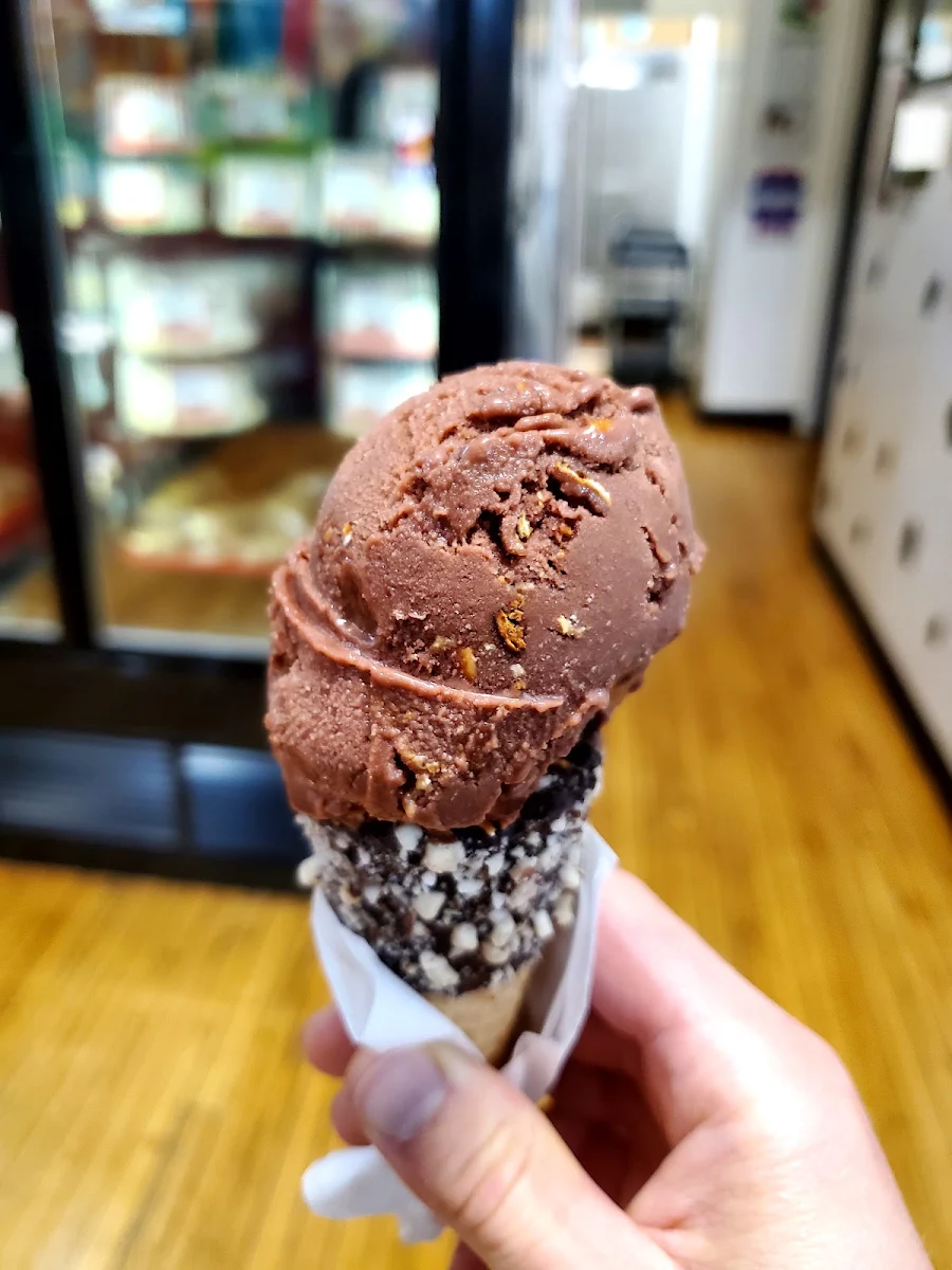 Vegan Chocolate Peanut Butter Crisp