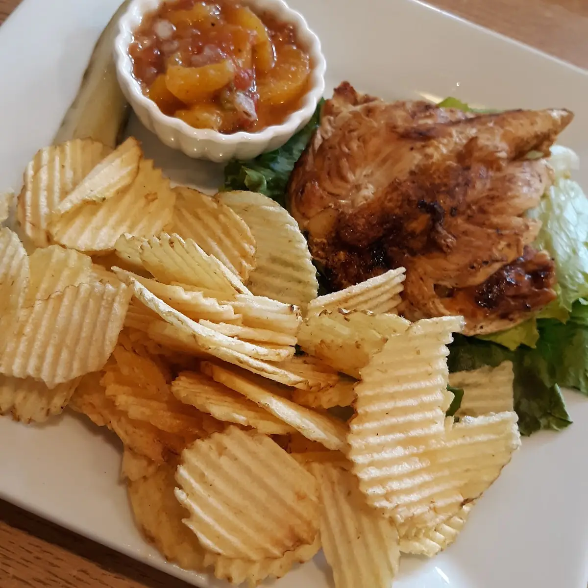 Grilled Chicken with Peach Sauce