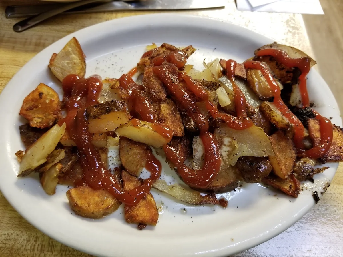 Smothered Gravy & Cheese Fries