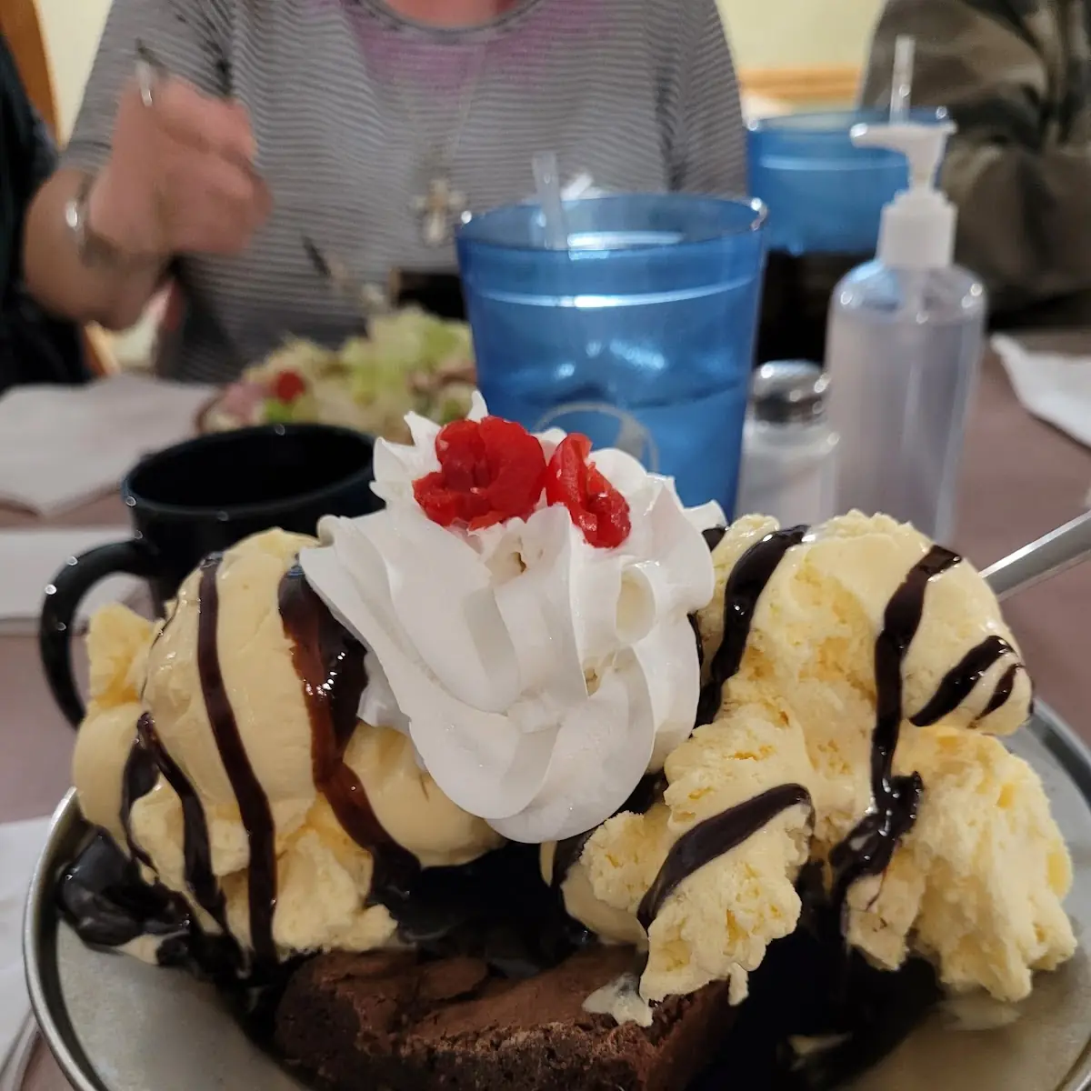 Hot Fudge Brownie Sundae