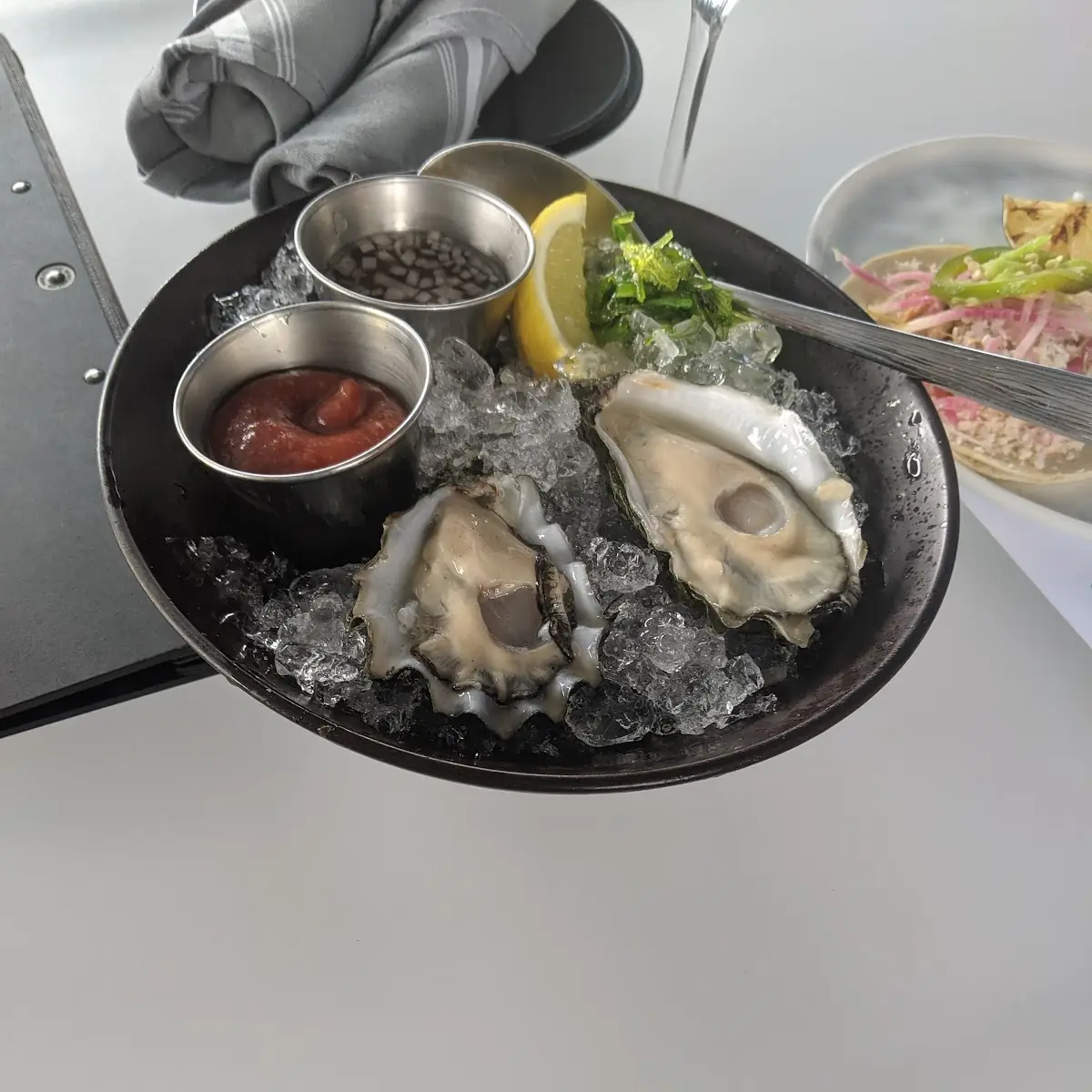 Happy Hour Oysters