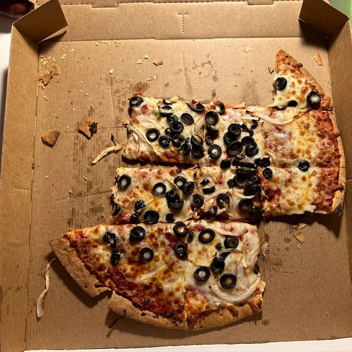 Thin Crust Pizza with Black Olives