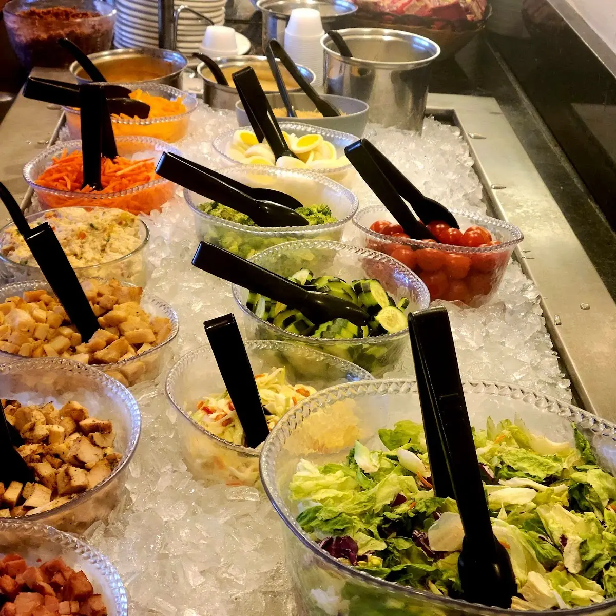 Fresh Salad Bar