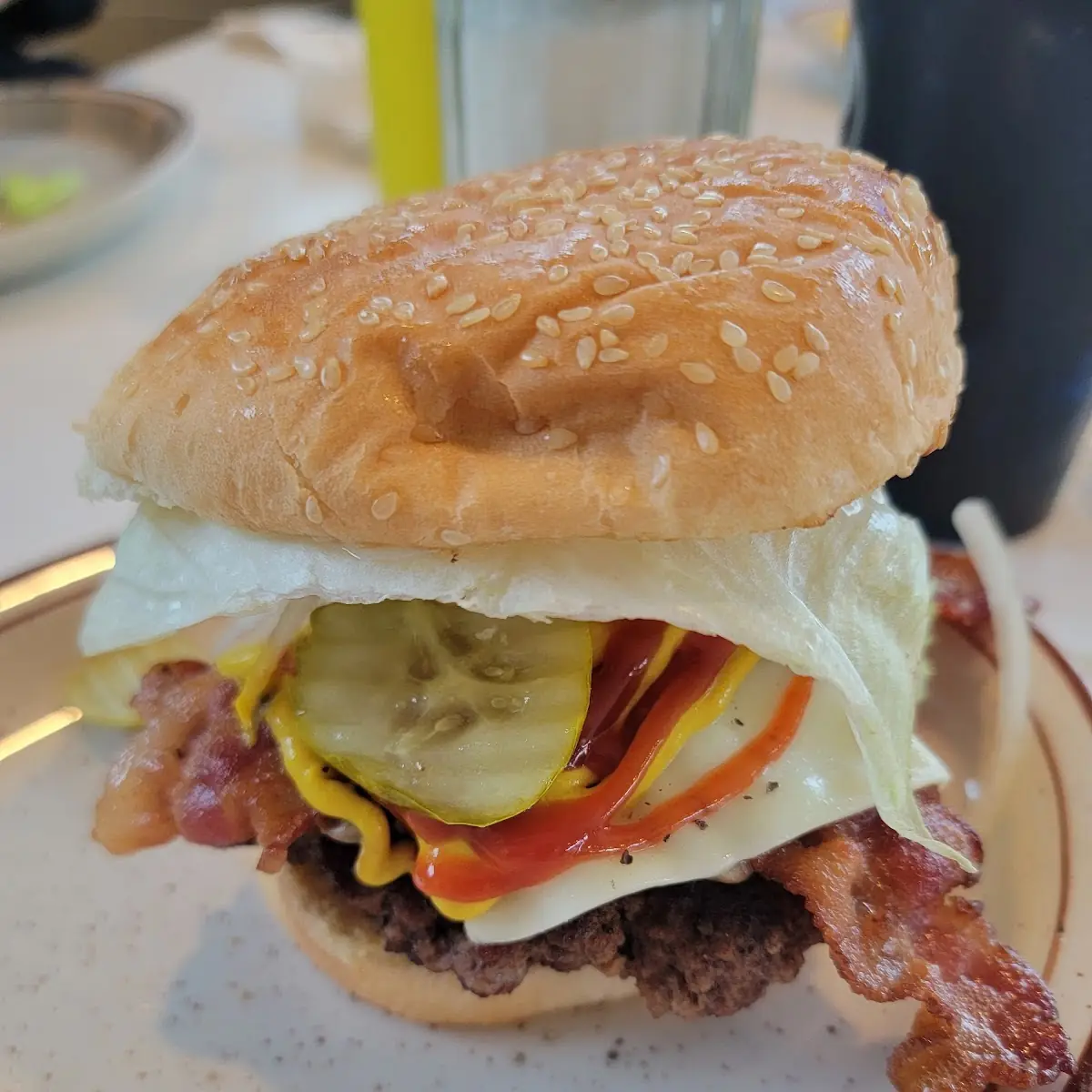 Mushroom Swiss Burger w Bacon