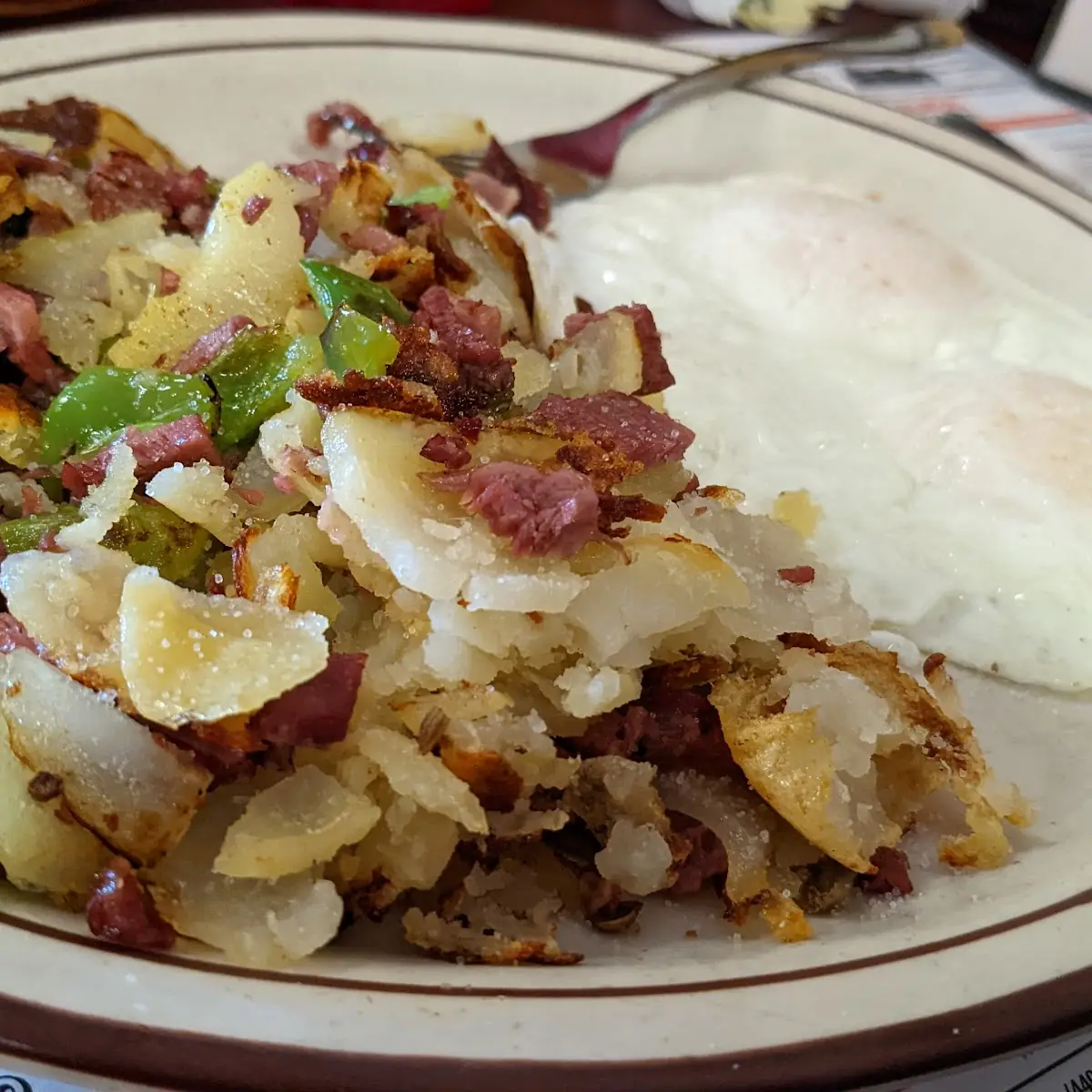 Full Chipped Beef W/ Eggs OR Hf