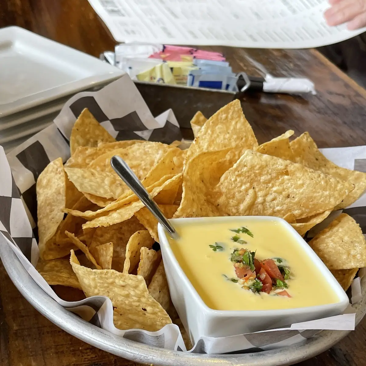 Chips & Queso