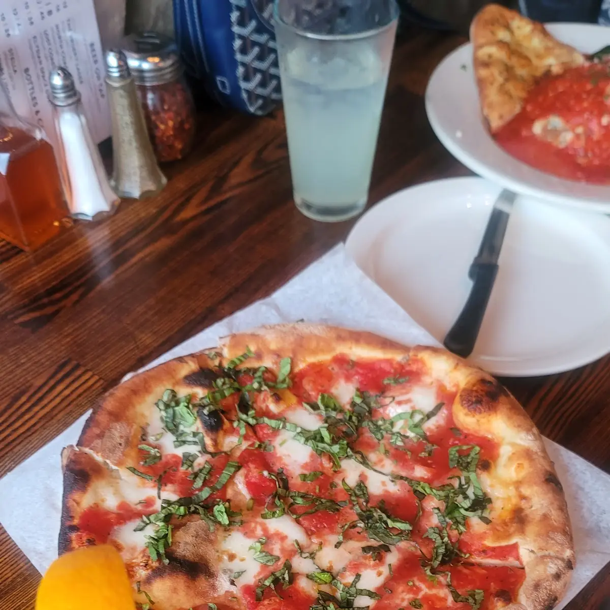 Margarita Pizza