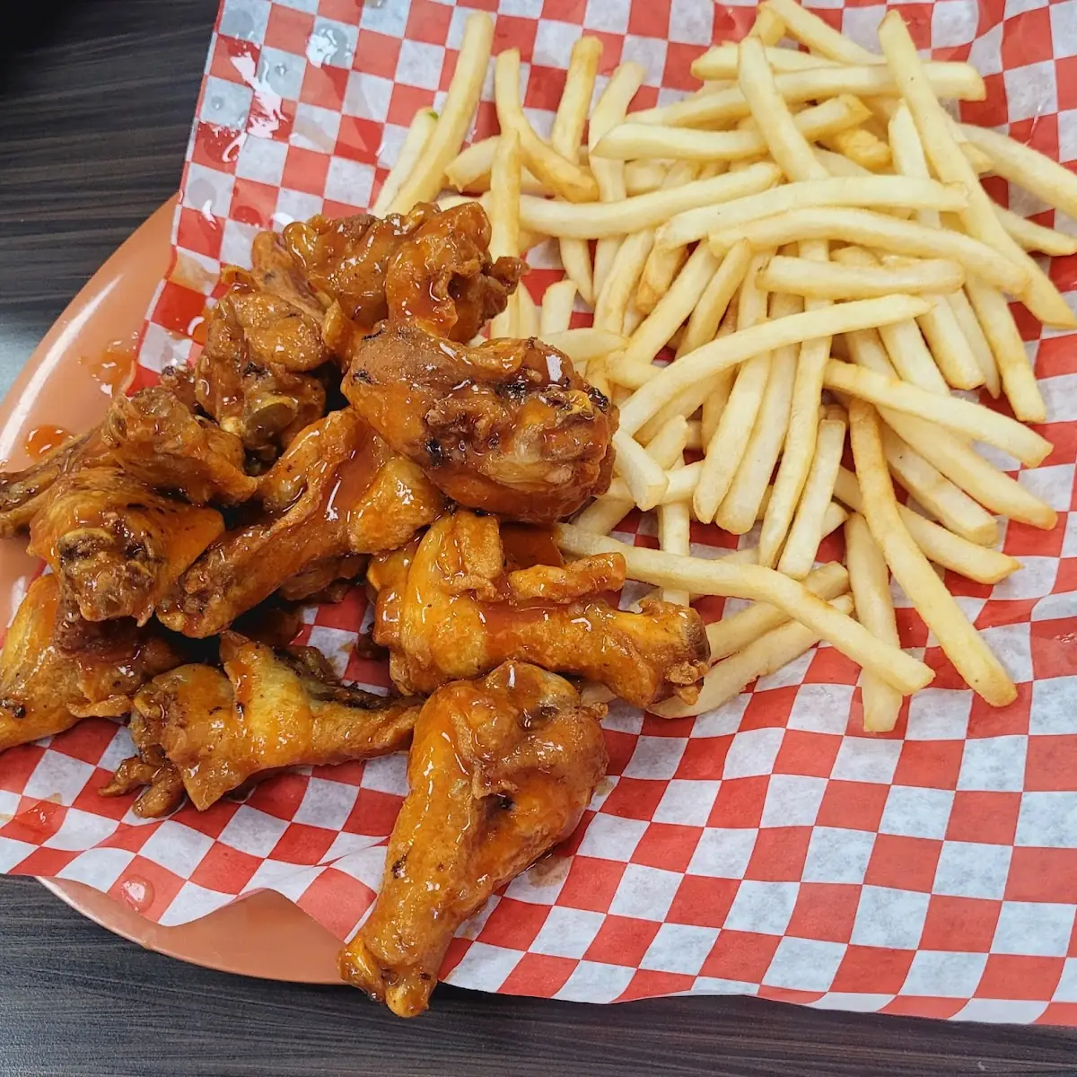 12 wings & fries