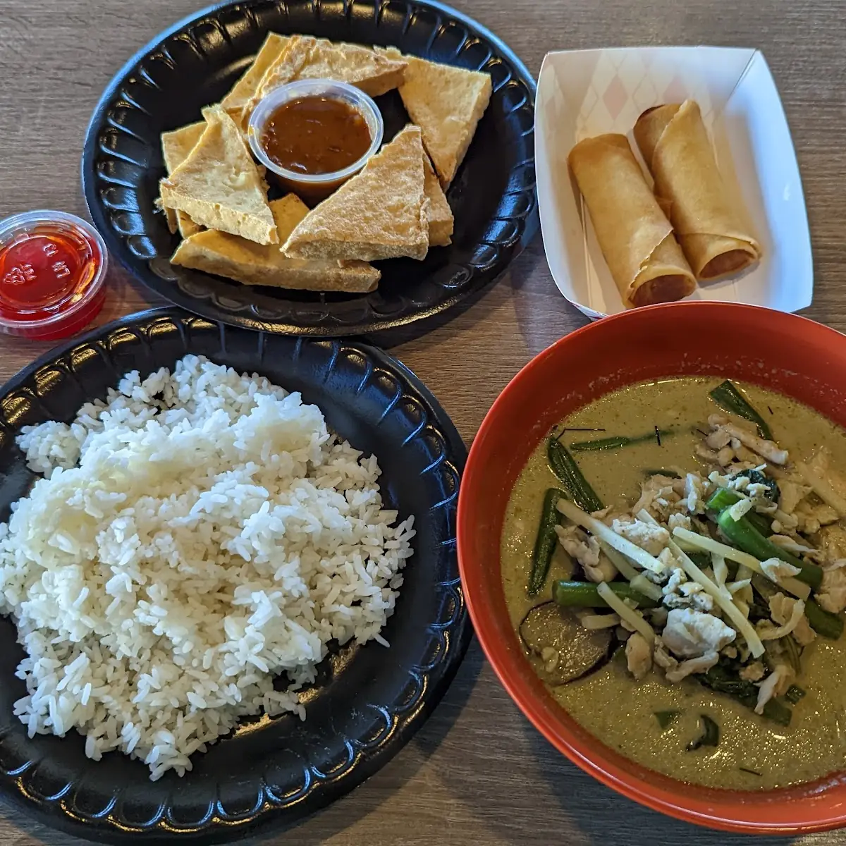 Green Curry Chicken Spring Rolls Tofu Fries