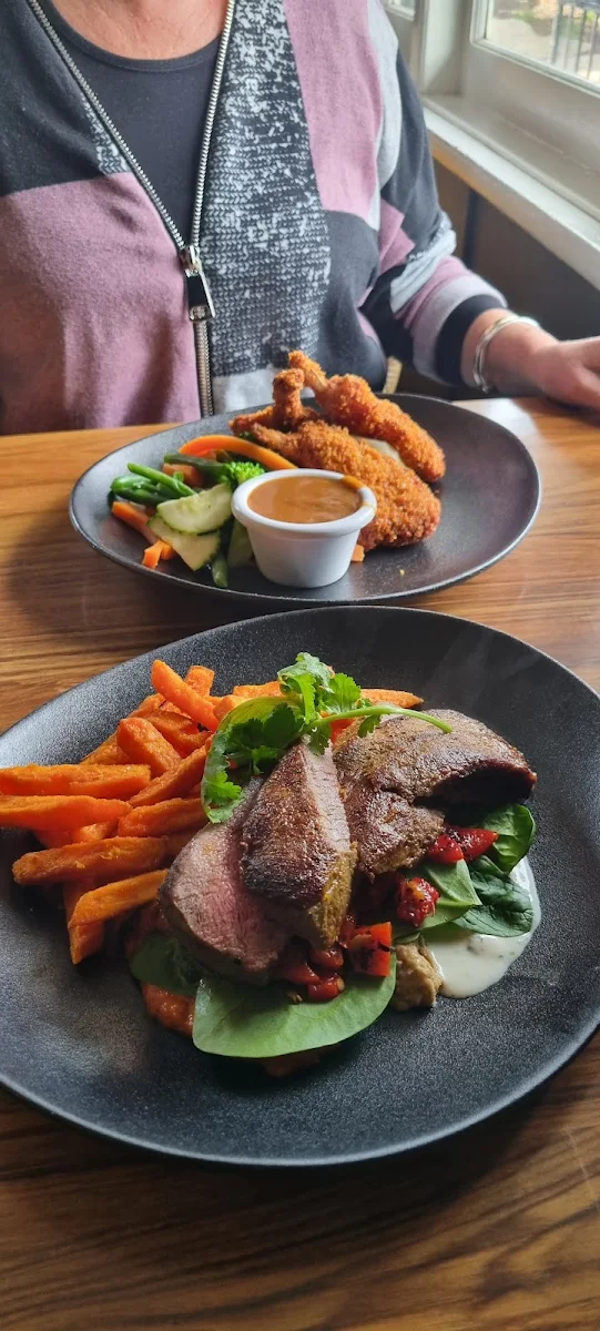 Lamb Baxkstrap and Lamb Cutlets, Top Pub