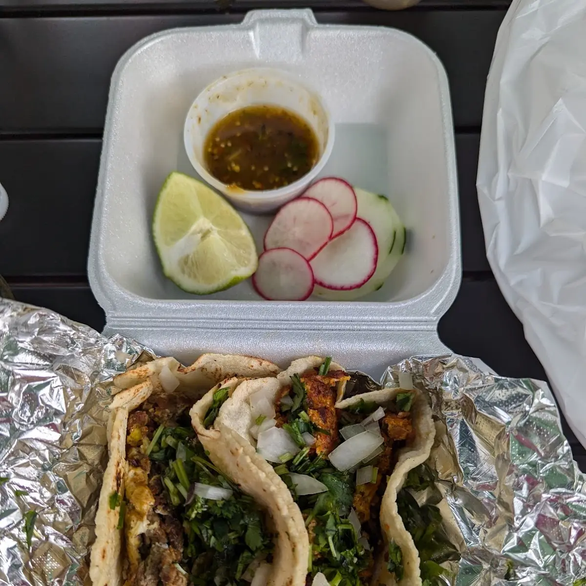 Breakfast Tacos De Chorizo Con Huevos