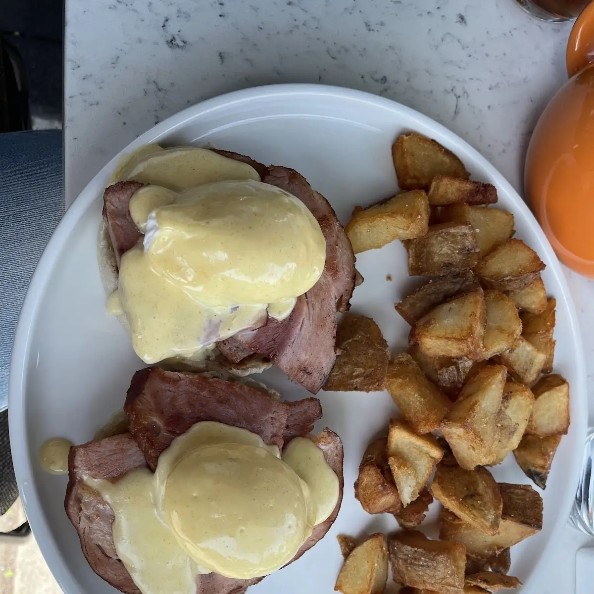 Classic Eggs Benedict