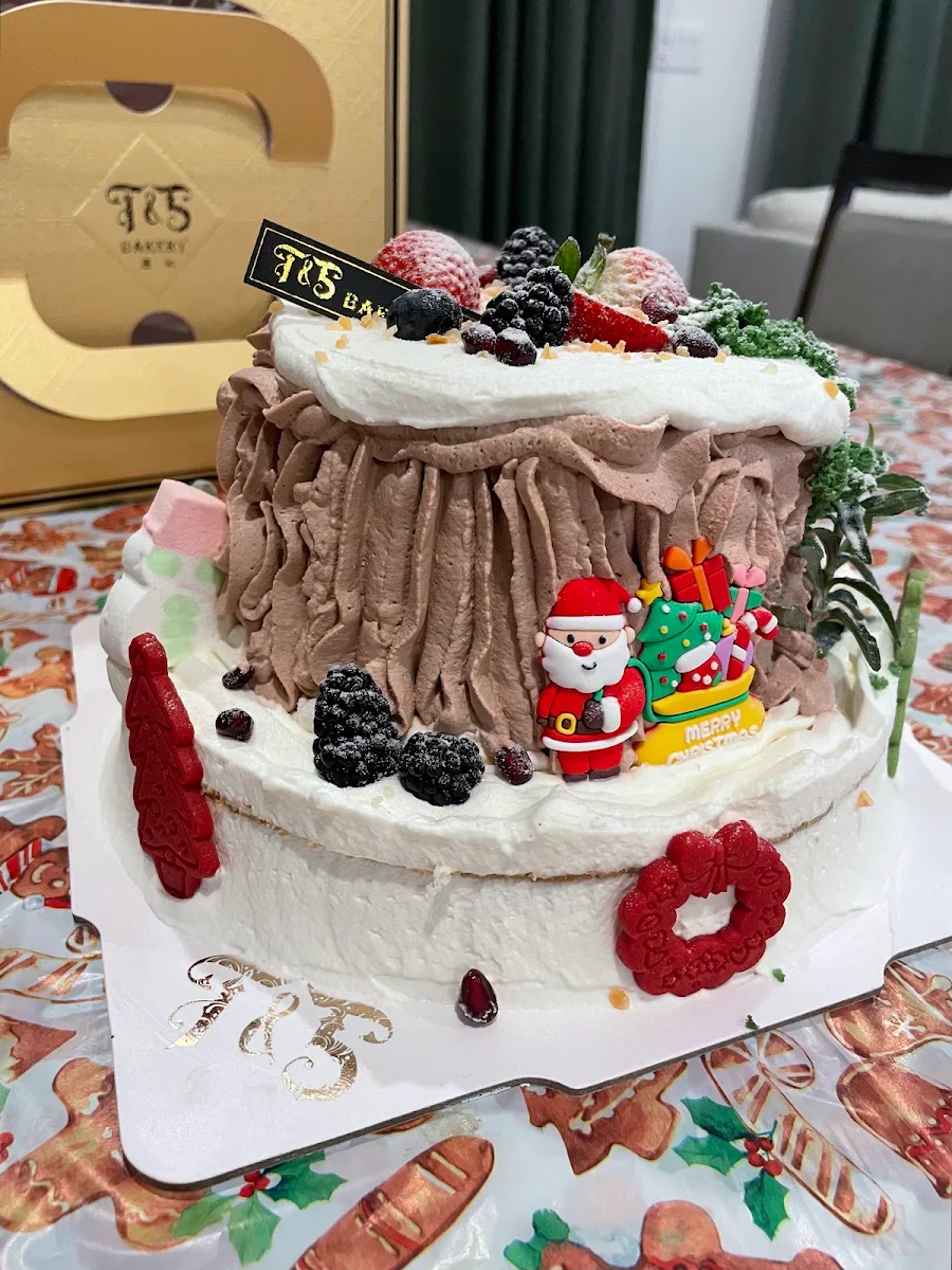 7 Christmas Cake A