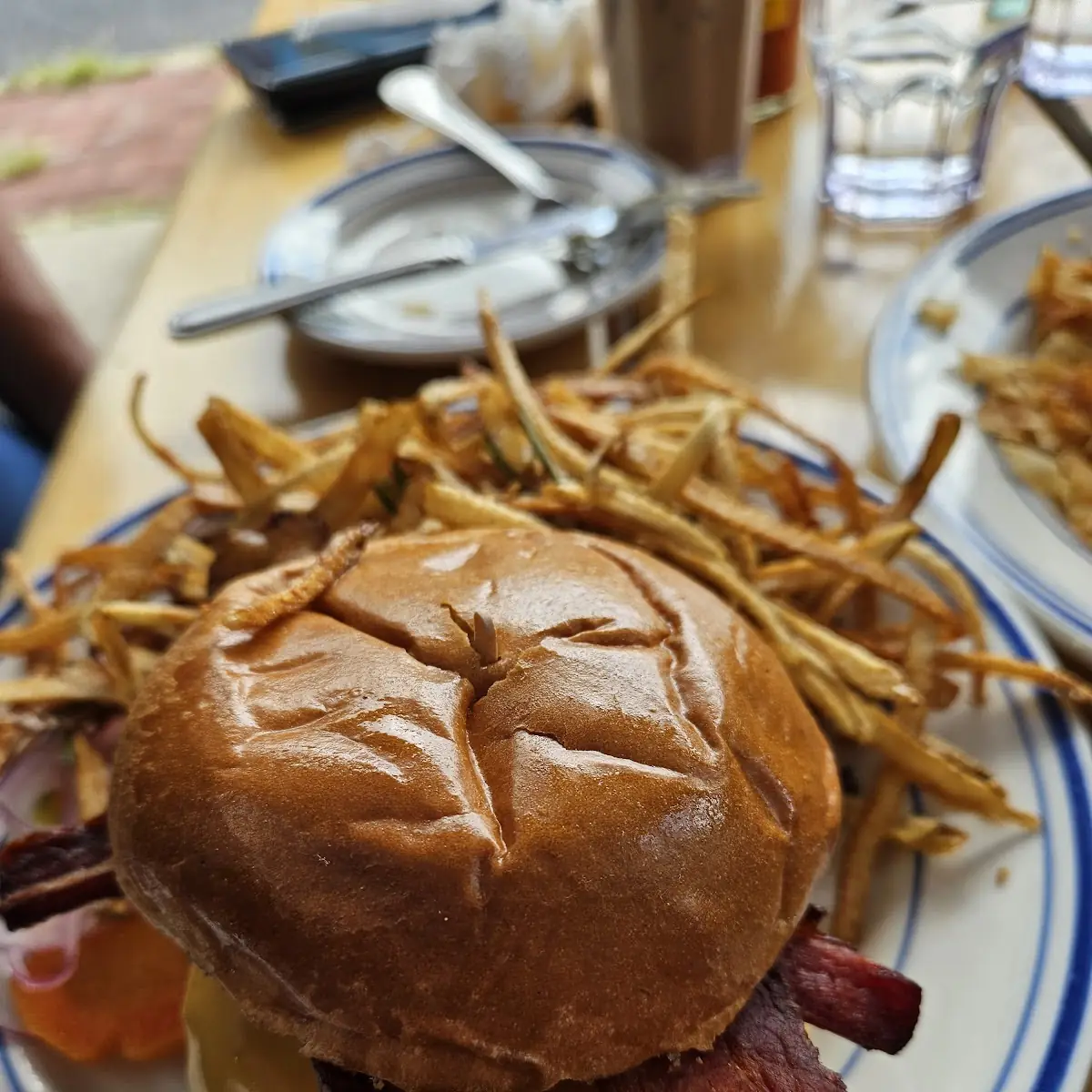 Corner Burger