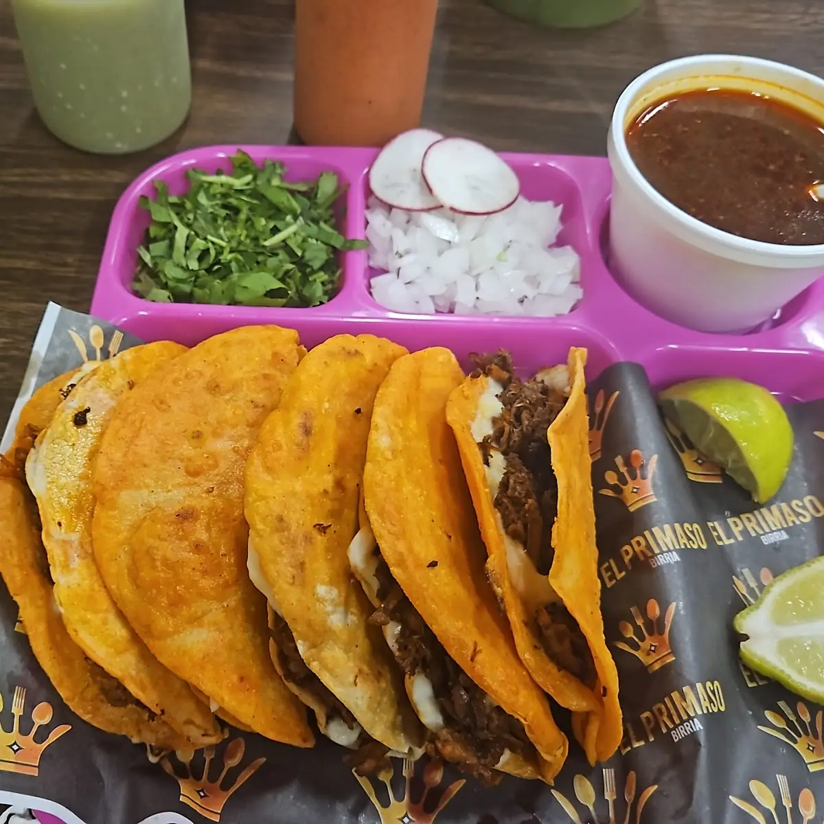 Quesabirrias Y Jugo Verde