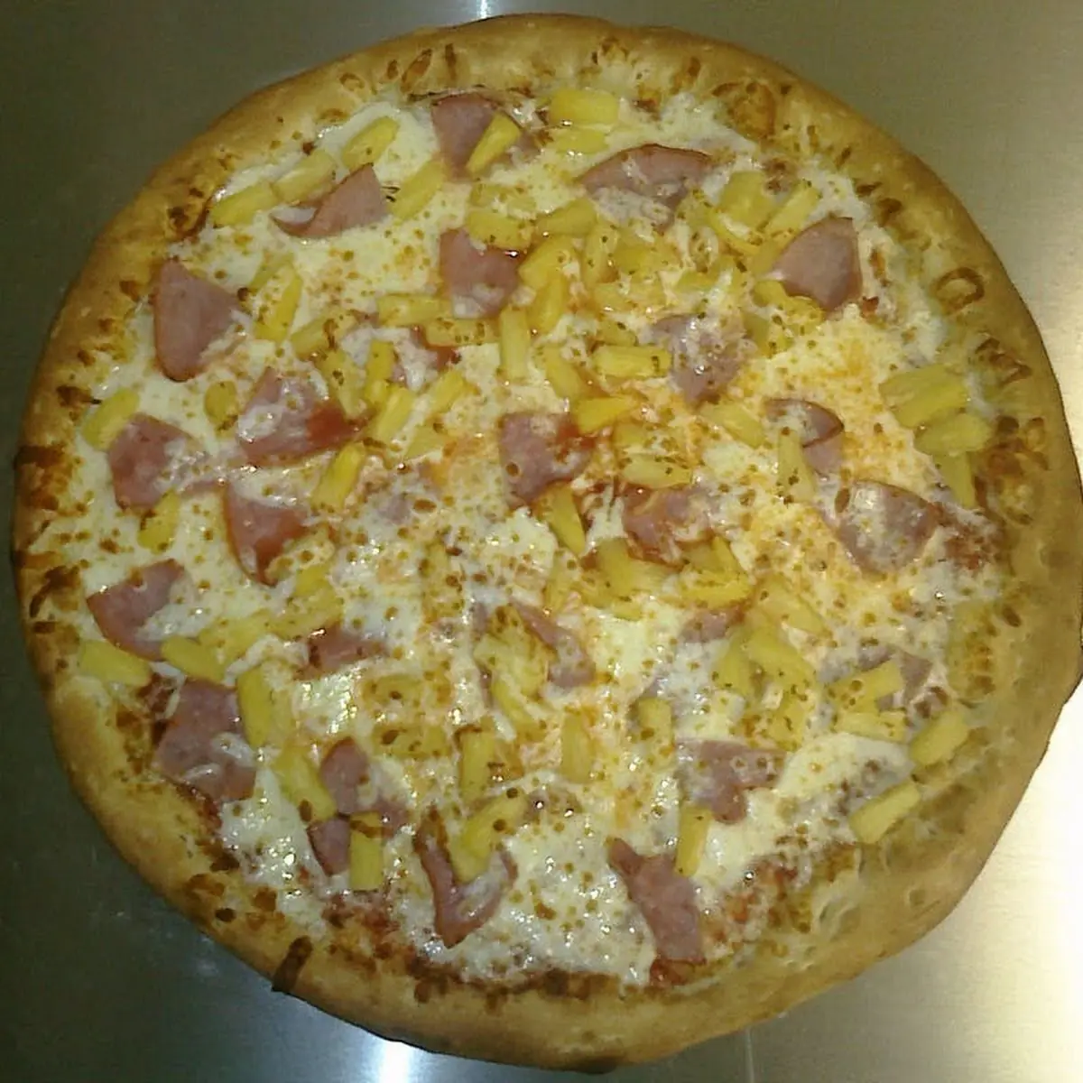 Hawaiian Pizza
