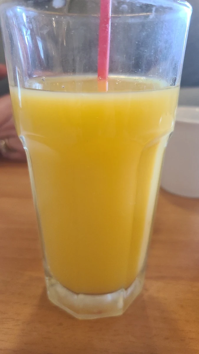 OJ, Sunset Grill