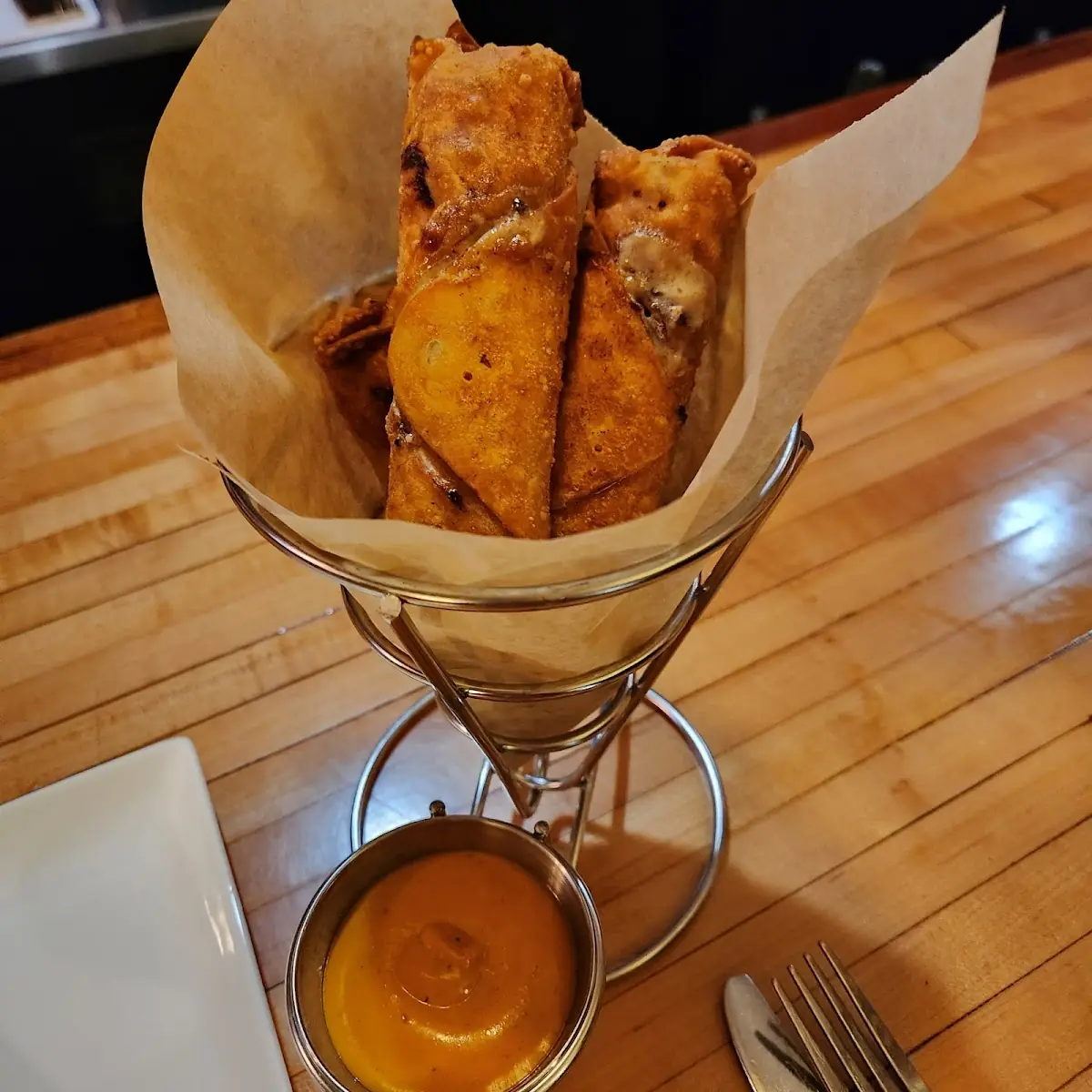 Cheeseburger Egg Rolls