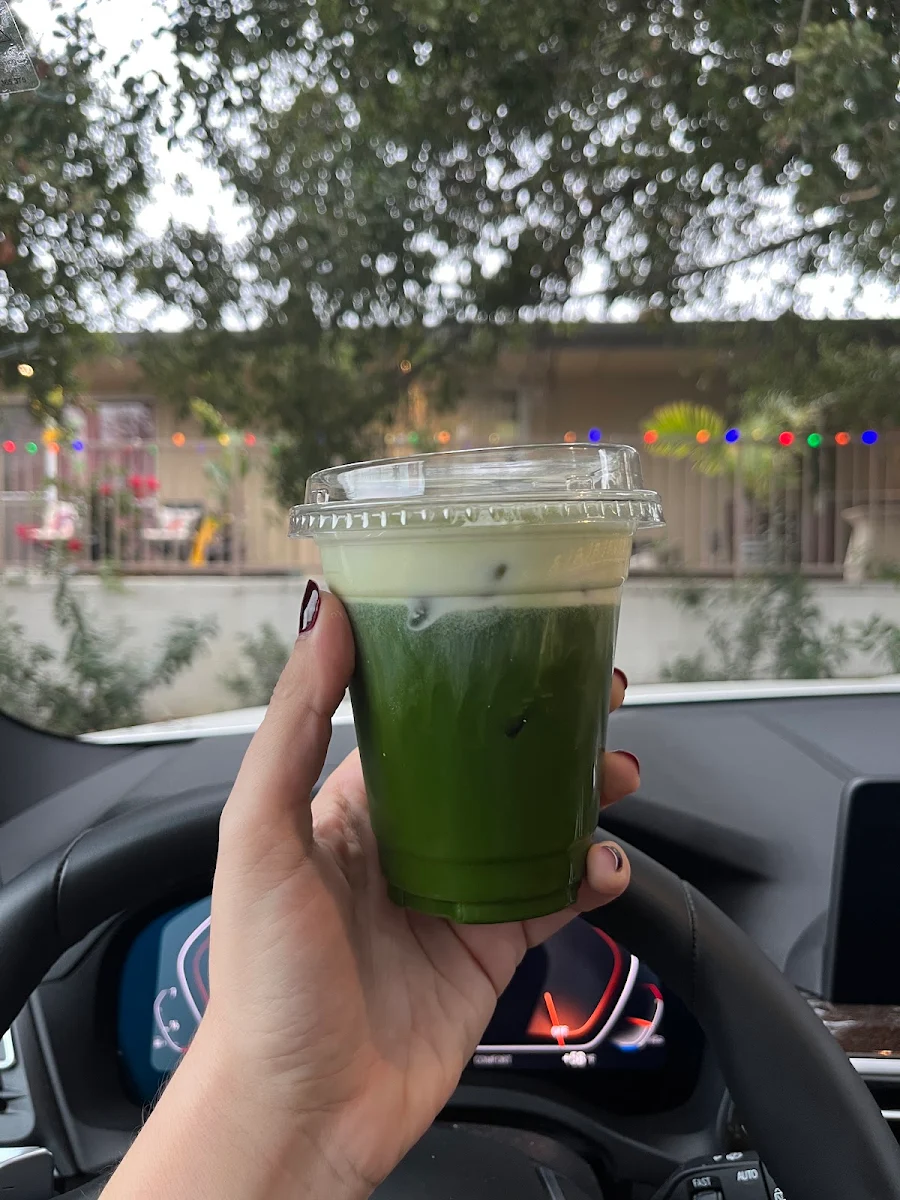 Iced Matcha Americano Cream Top