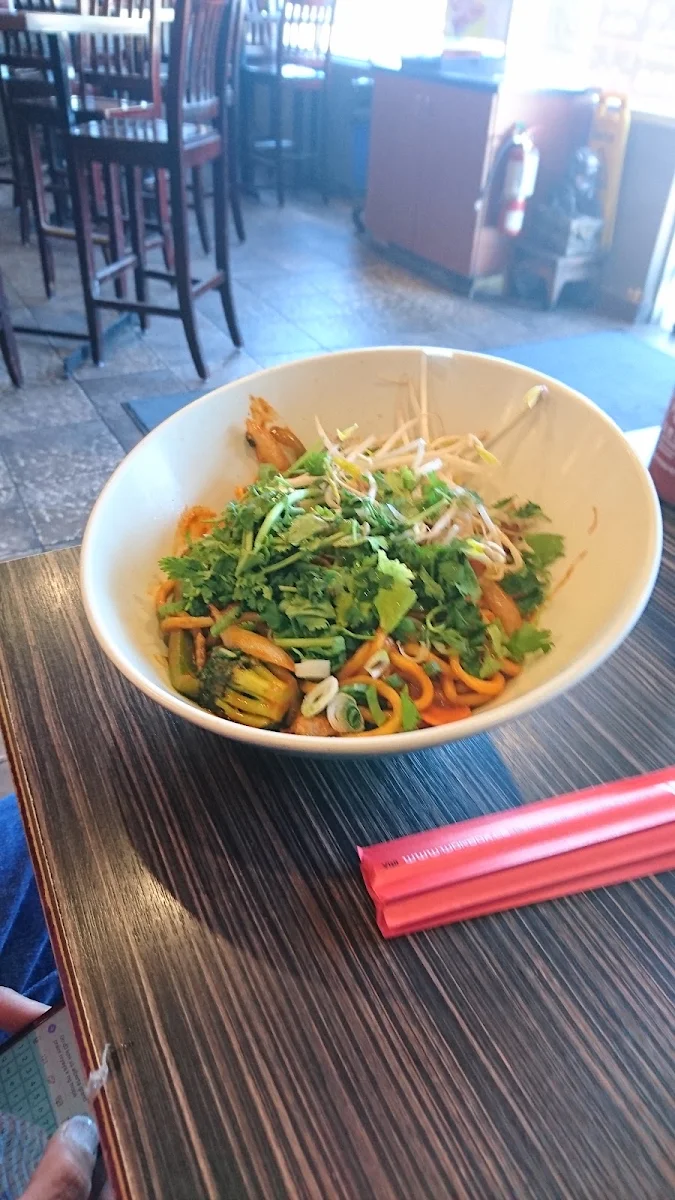 Highlights, Wok Box - Grande Prairie
