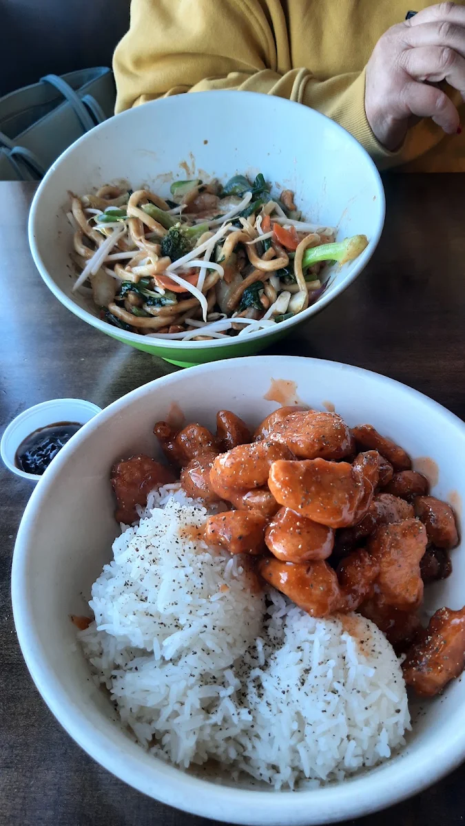 Highlights, Wok Box - Grande Prairie