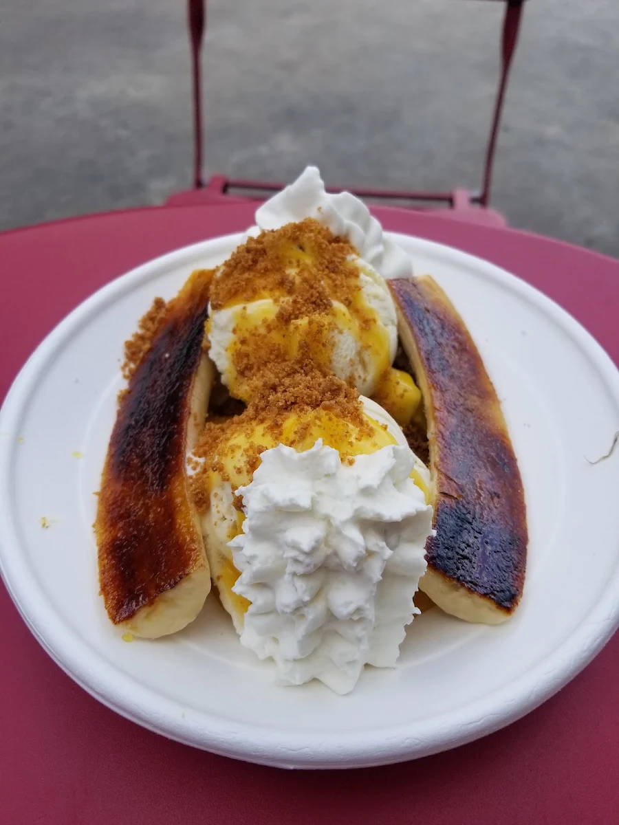 Creme Brulee Banana Split