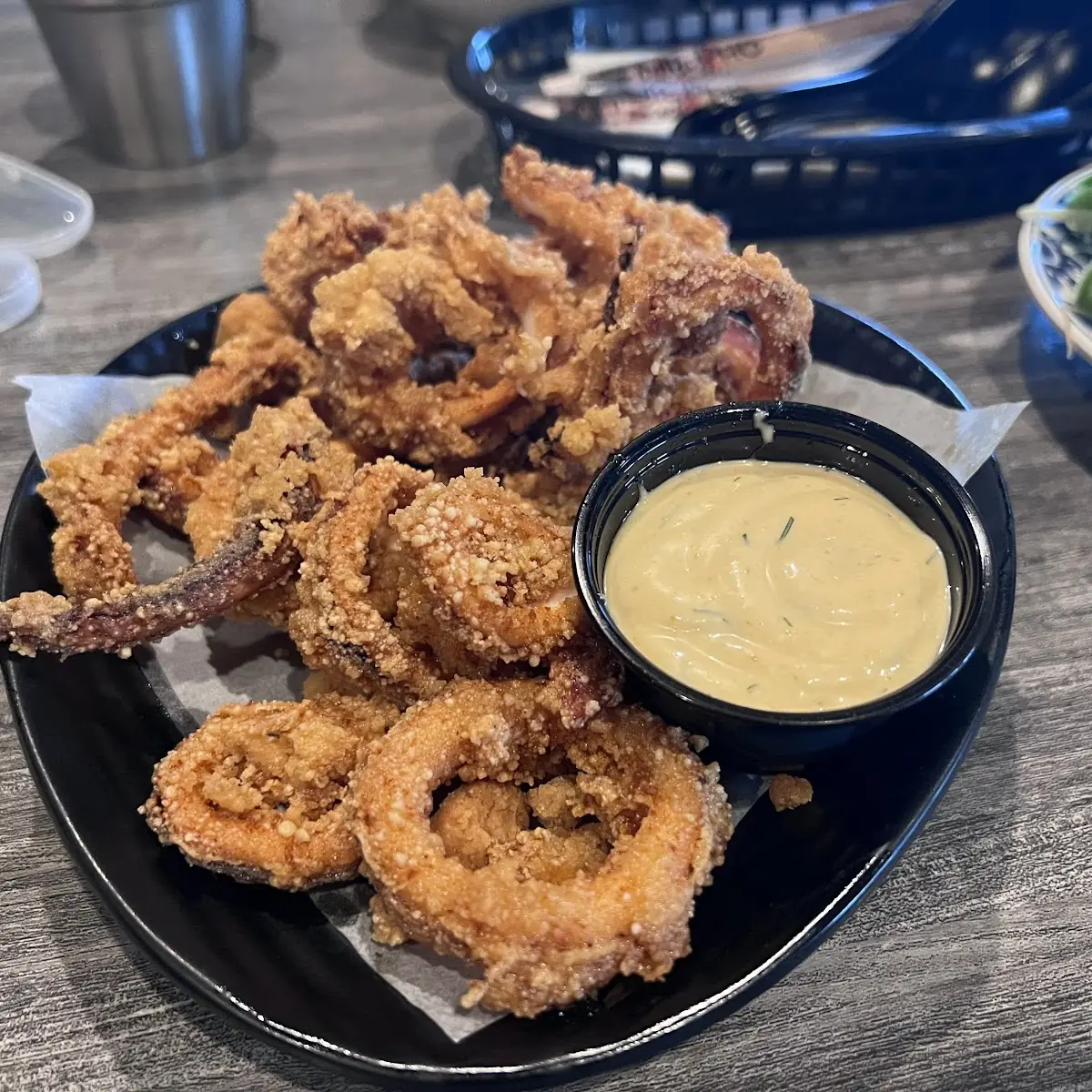 Crispy Fried Calamari with Dipping Sauce
