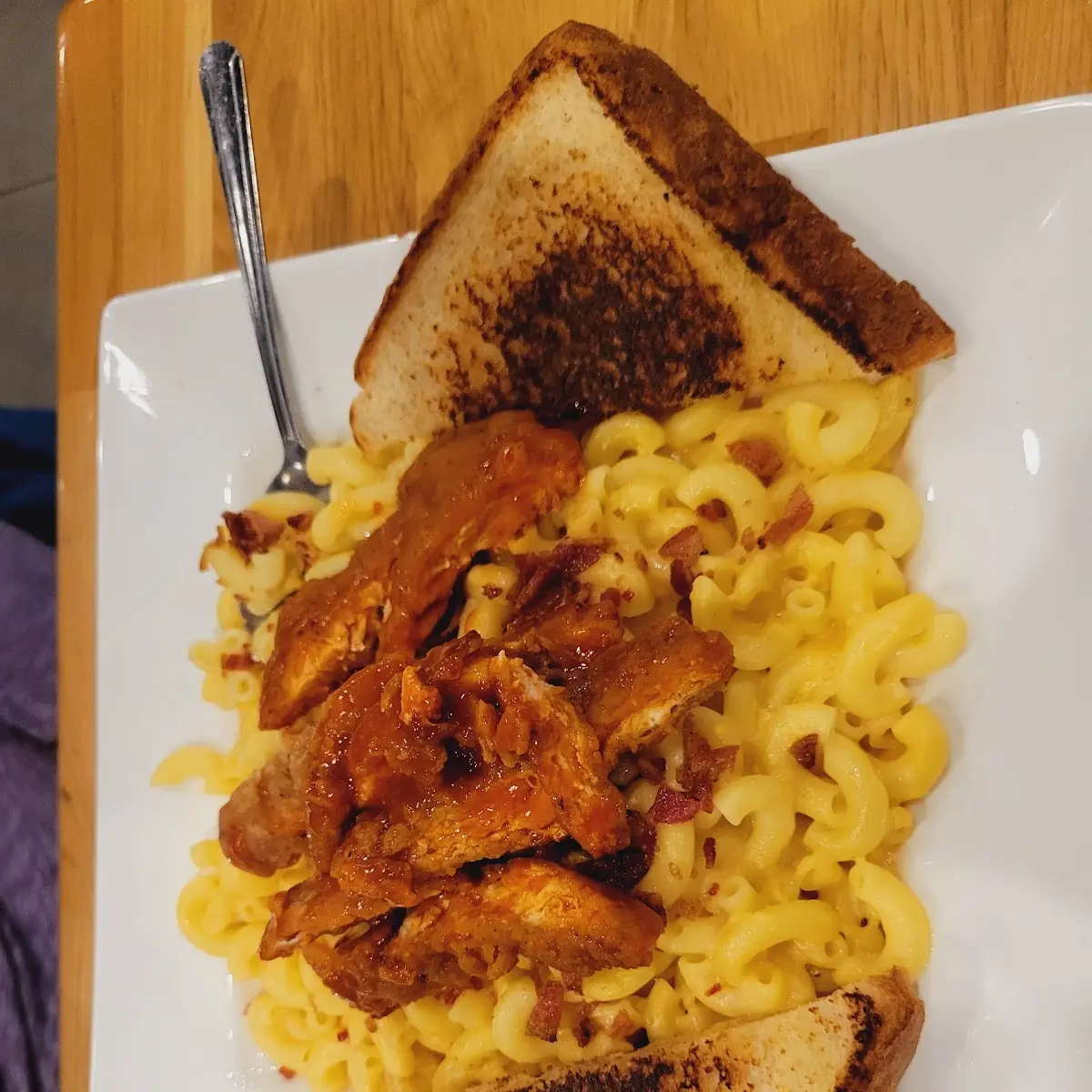 Buffalo Chicken Macaroni and Cheese