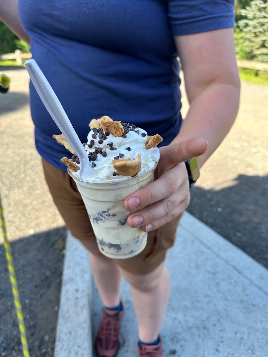 Cannoli Sundae