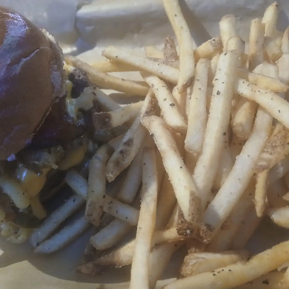 Mac and Cheese Bacon Burger