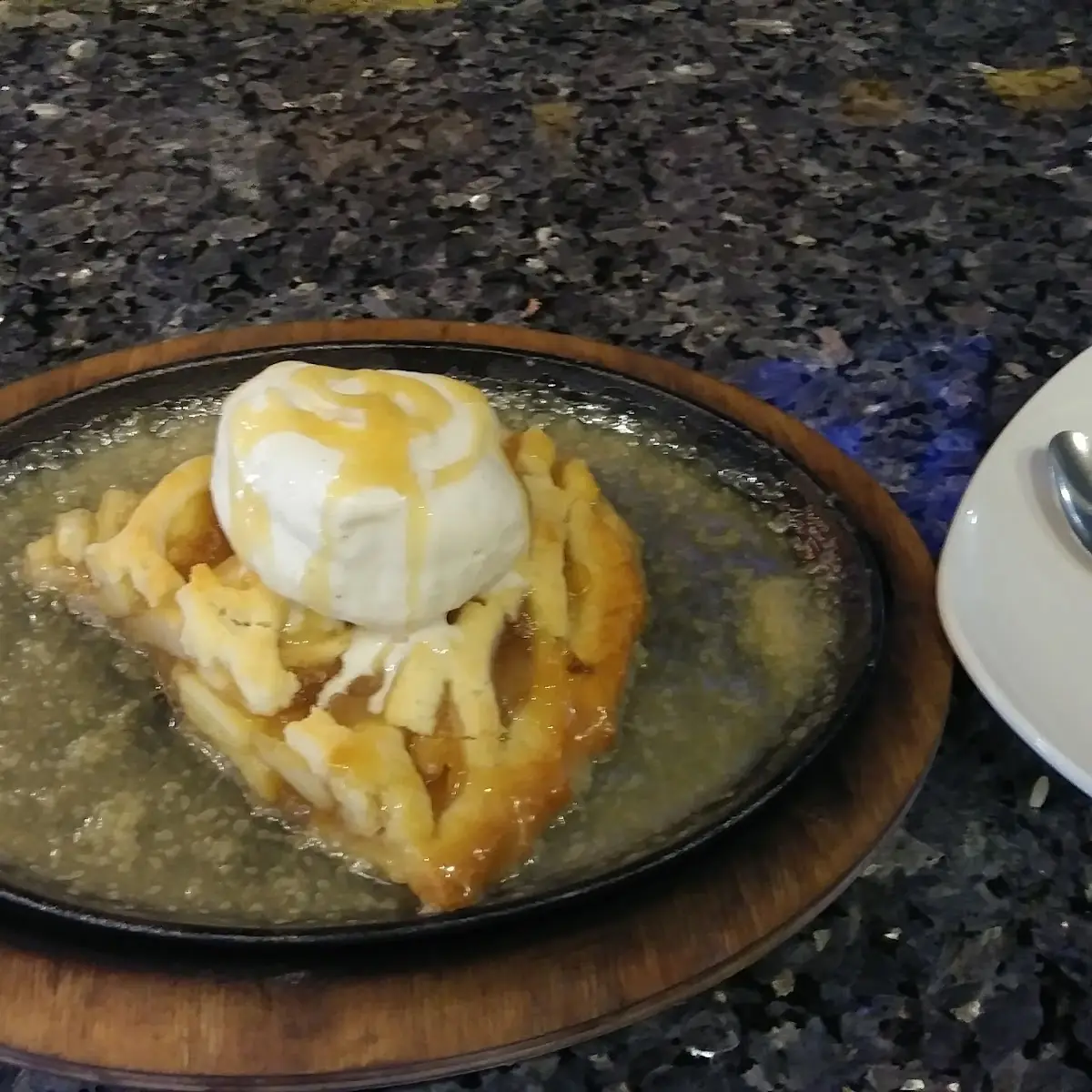 Hot Sizzling Apple Pie