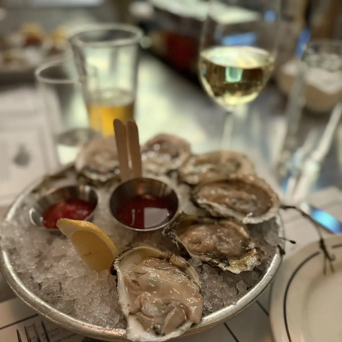 Fresh Raw Oysters with Lemon Slices